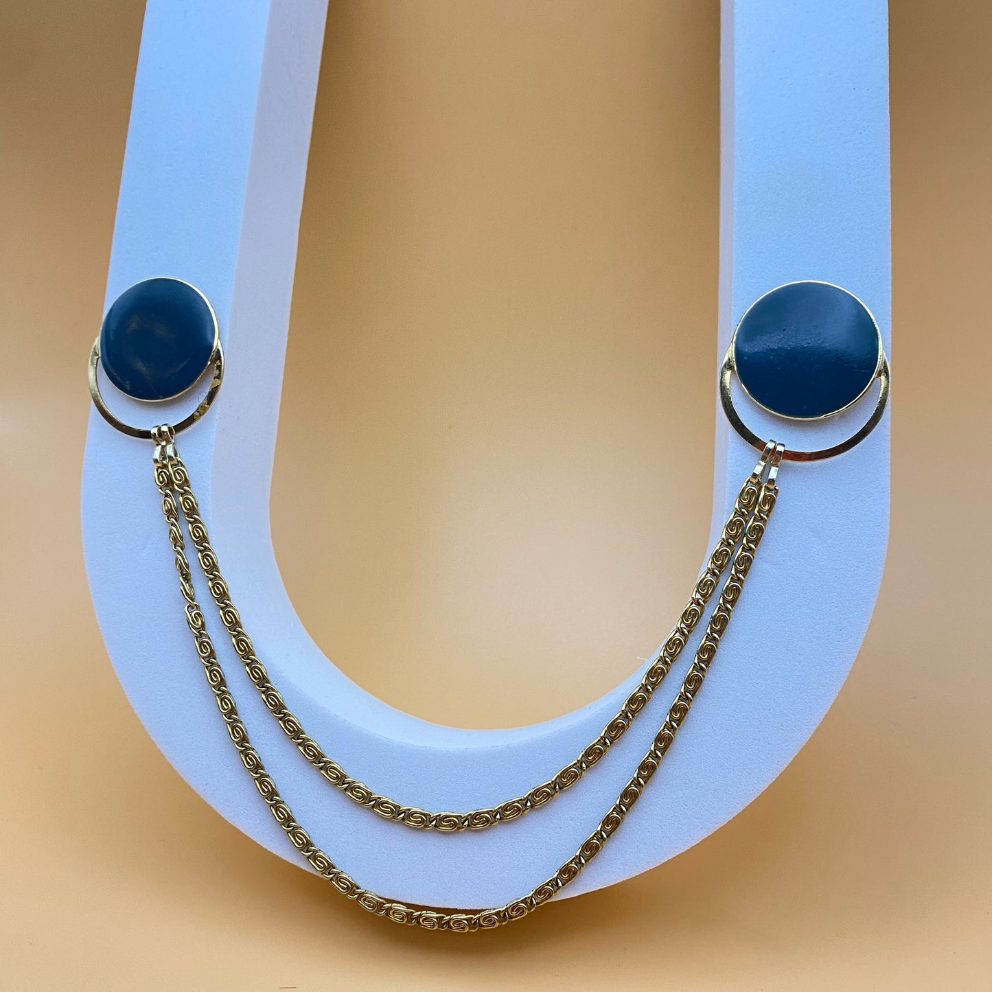 TEALIUM LAPEL PINS